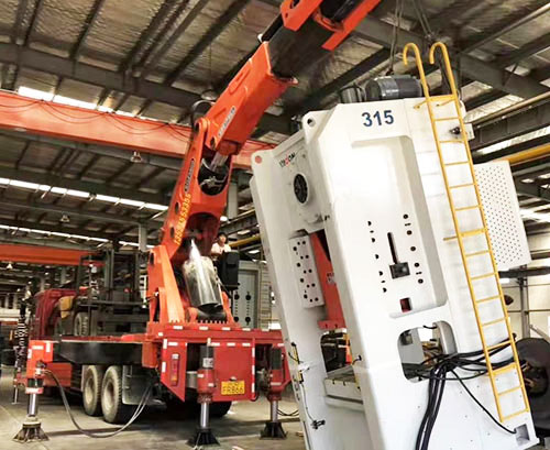 沉湖管委会提升工作效率，选择优质折臂吊租赁服务