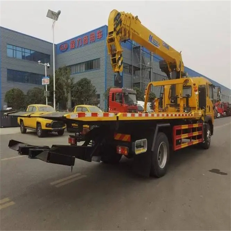 沉湖管委会附近小随车吊出租电话，轻松解决搬运烦恼