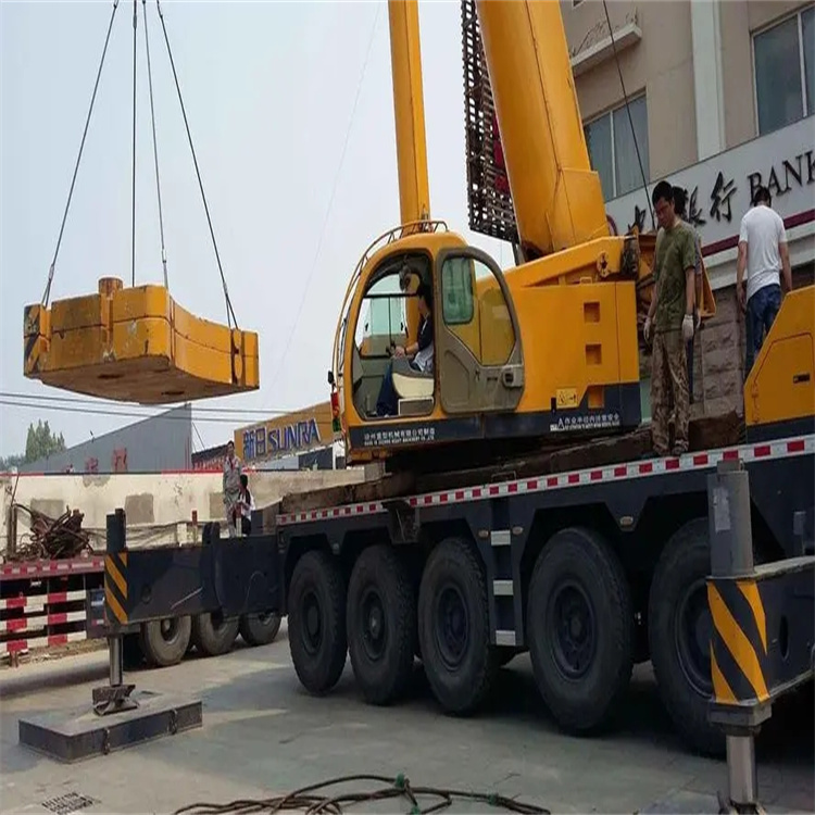 沉湖管委会当地吊车出租|机器吊装|75吨|工厂搬迁服务